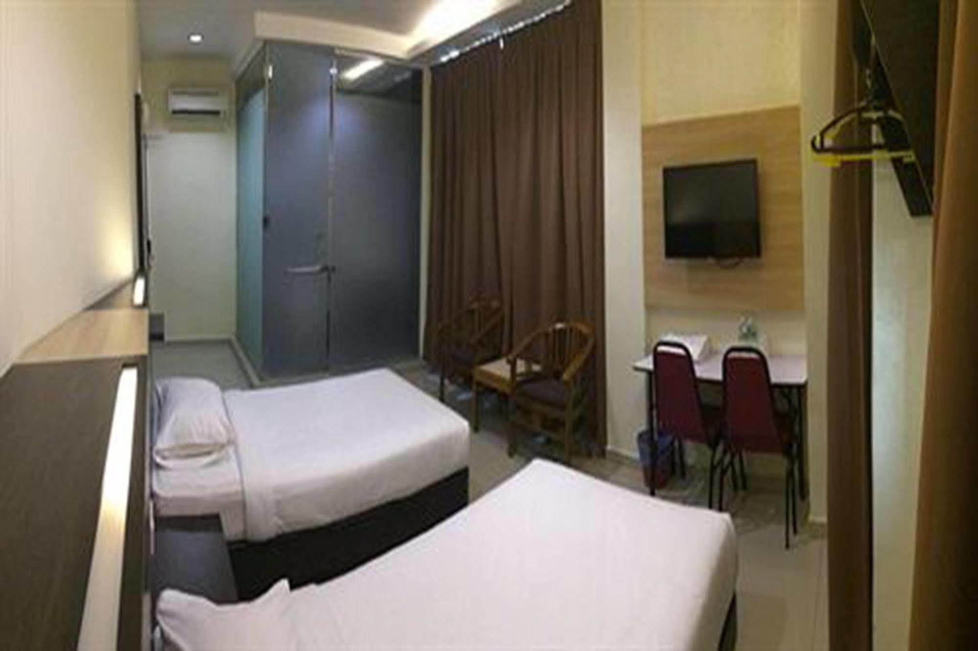 Centre Point Tampin Hotel 3*