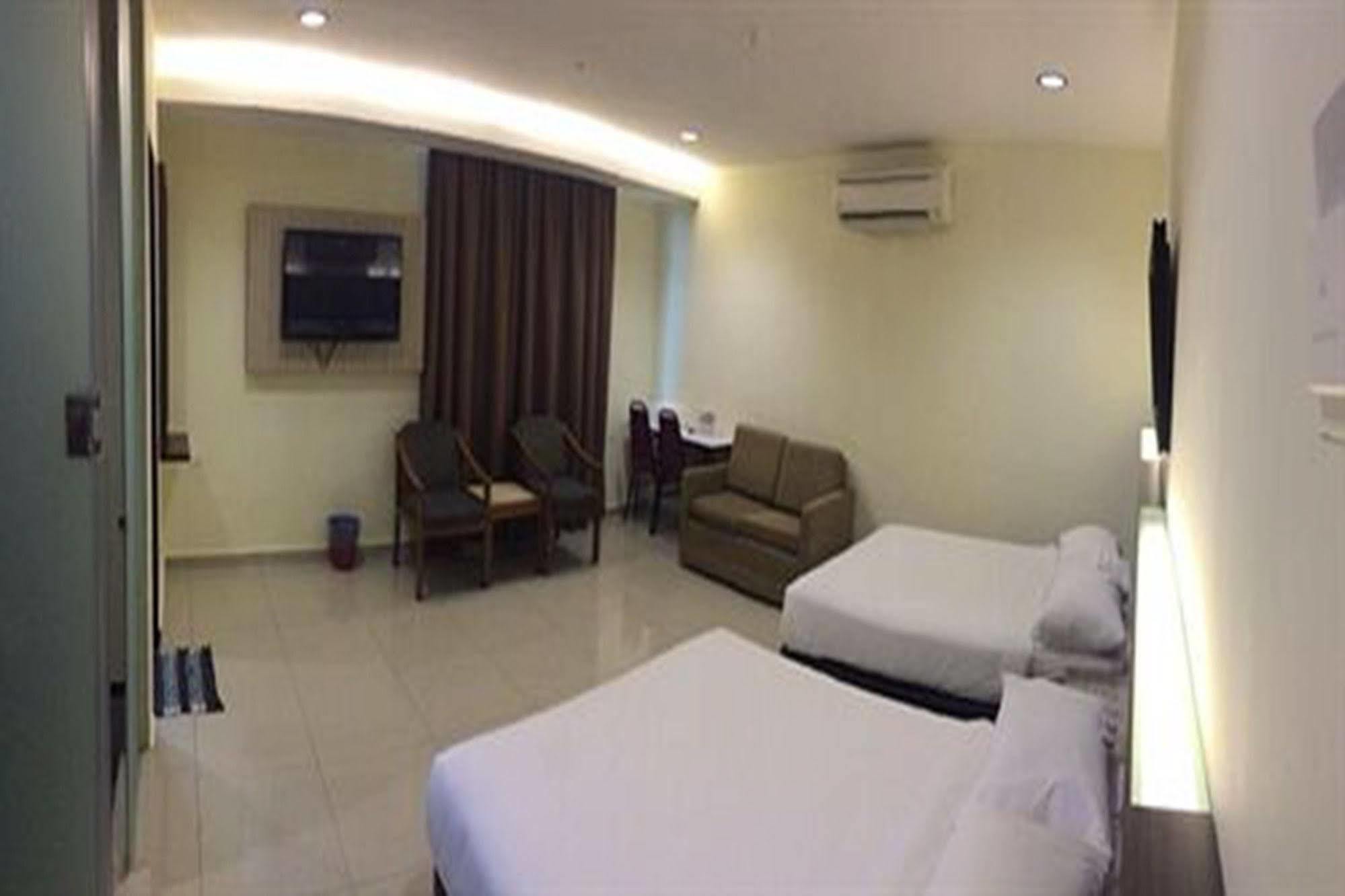 Hotel Centre Point Tampin 3*